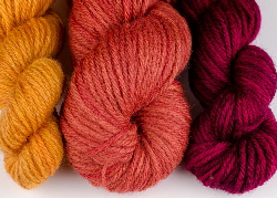 wool dyed with brazilwood/sappanwood & different amounts of chalk